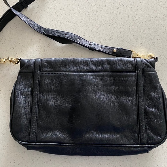 Tory Burch flap purse - Picture 3 of 3